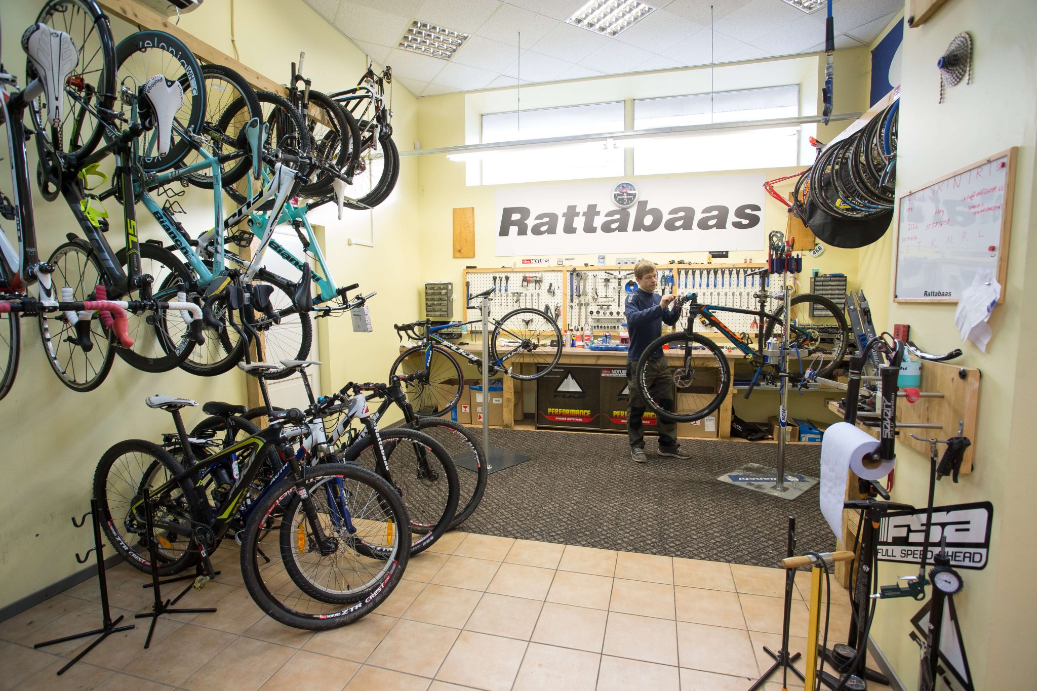 Rattabaas Töökoda